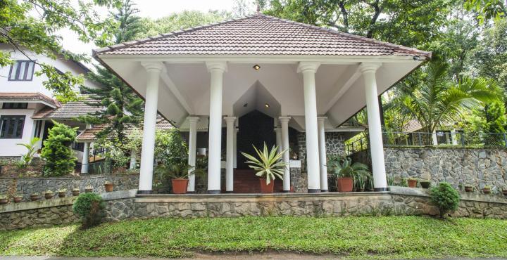 Hotel Treetop Thekkady Buitenkant foto