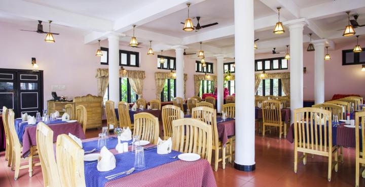 Hotel Treetop Thekkady Buitenkant foto